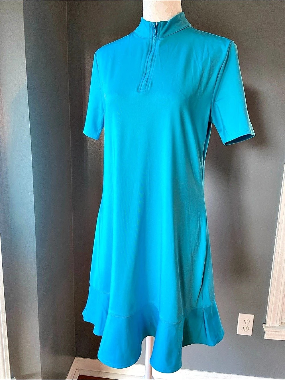 NWT Tommy Bahama Golf Ruffle Sport Dress UFP 50